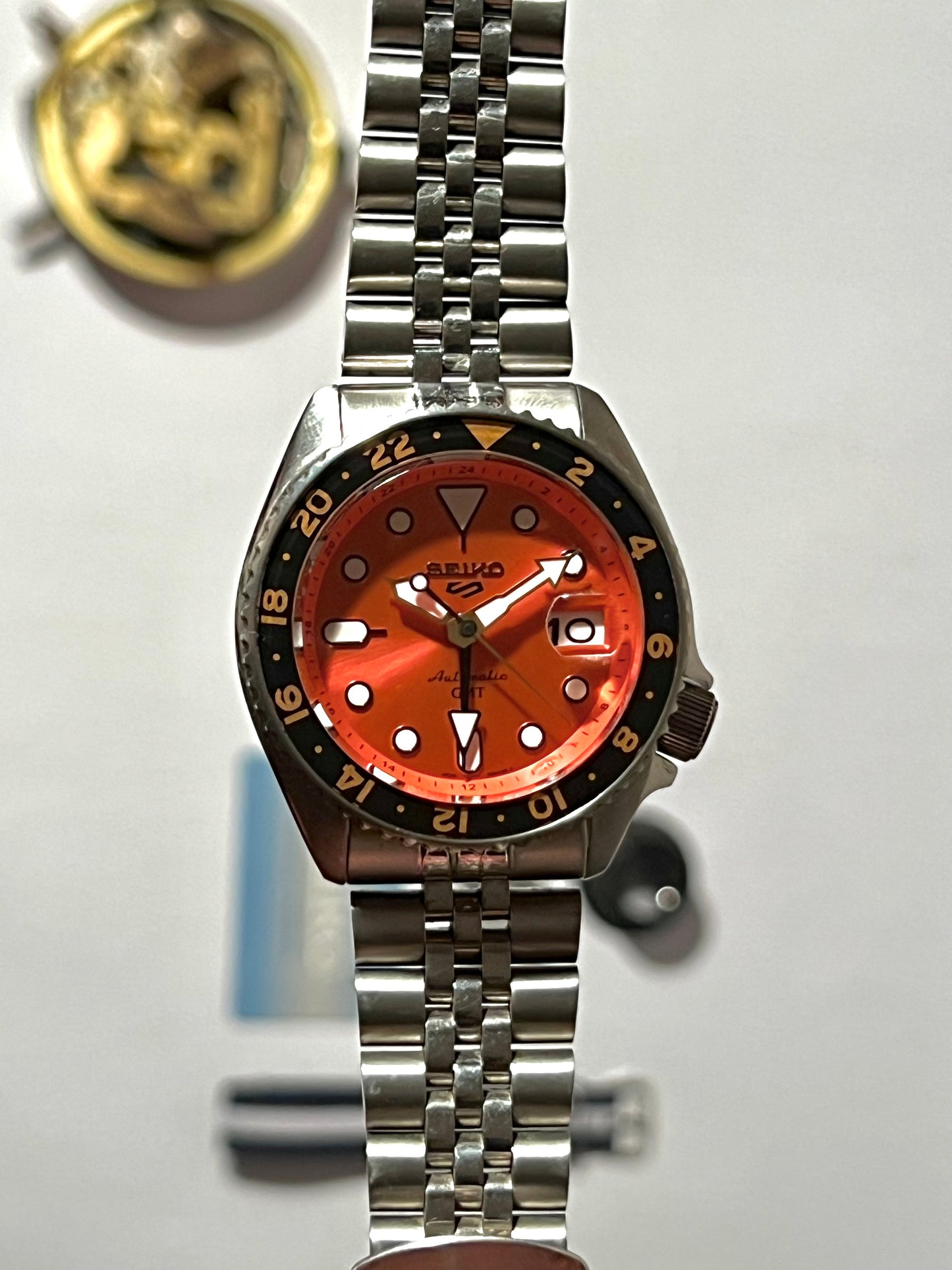 Seiko 5 Sports SSK005 GMT Automatic Men’s Watch – “Mikan Orange” Japan-Made Classic
