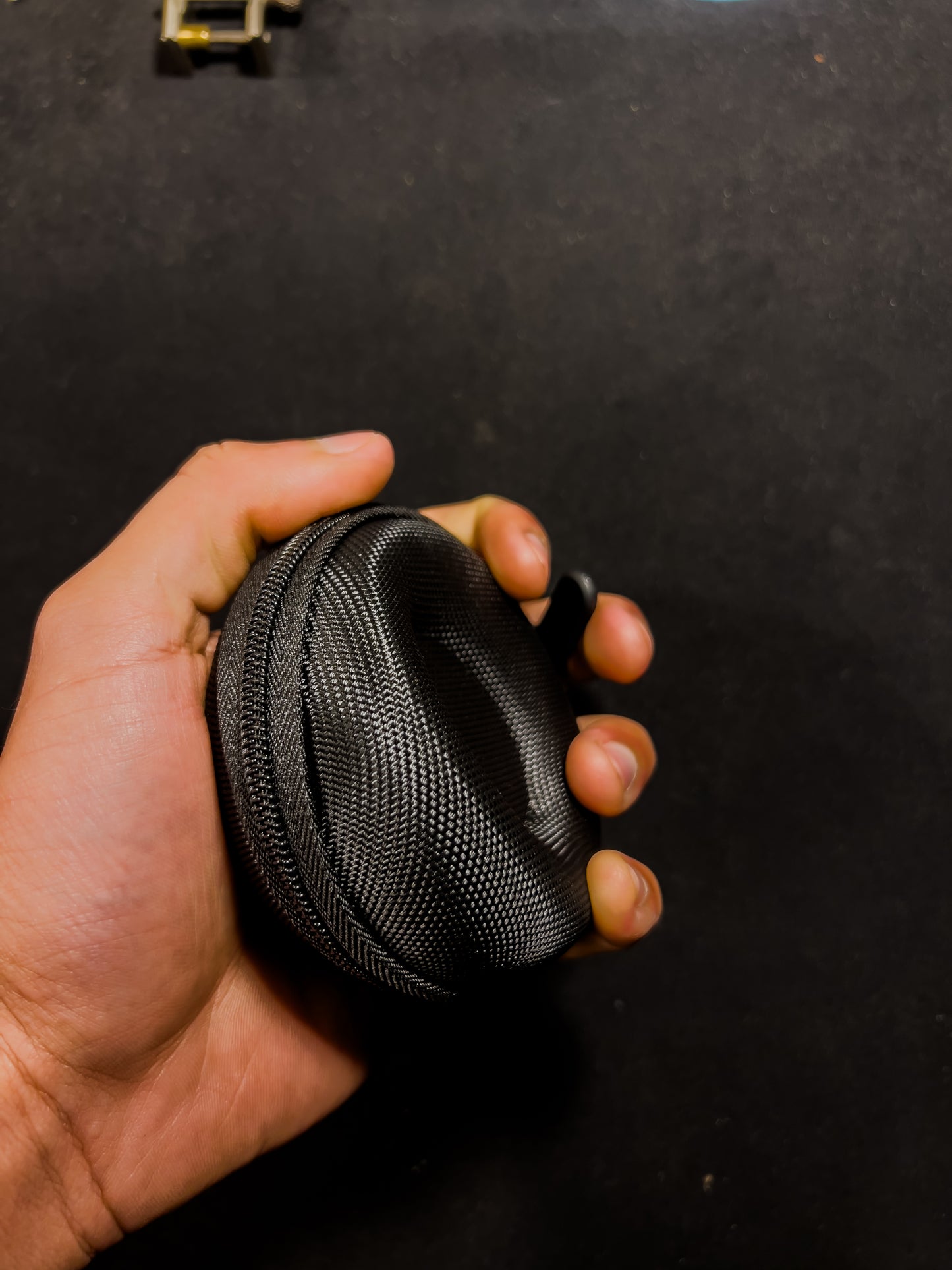 Étui de voyage pour montre individuelle – Boîtier rigide compact pour montre par Vingtsecondes LLC