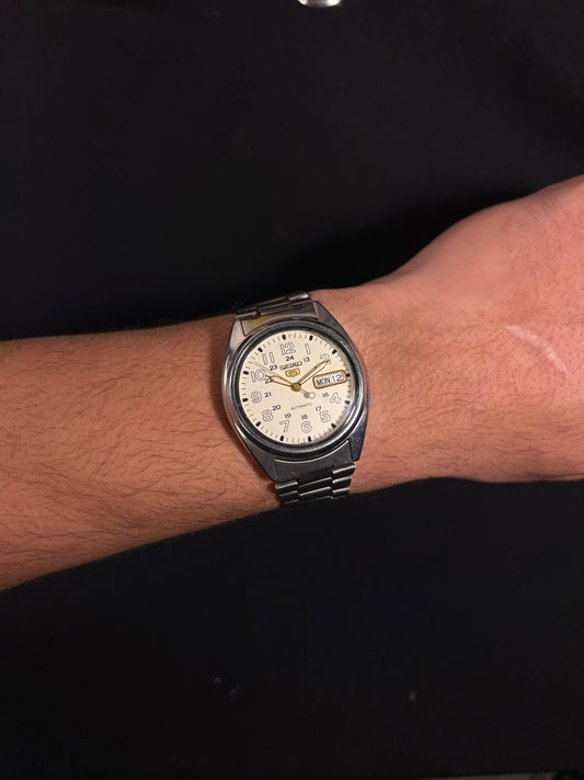 Seiko 5 SNX801 — Iconic Cream Dial Everyday Automatic (Curated by vingtsecondes)