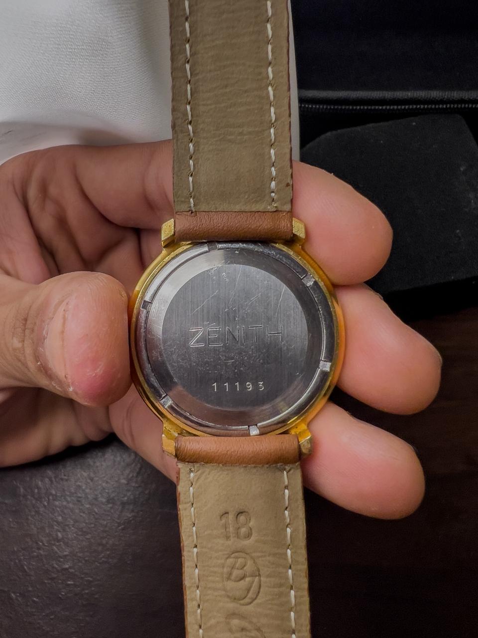 Montre habillée Zenith vintage années 1960 — Boîtier or · Cadran crème · Remontage manuel · Cuir marron clair