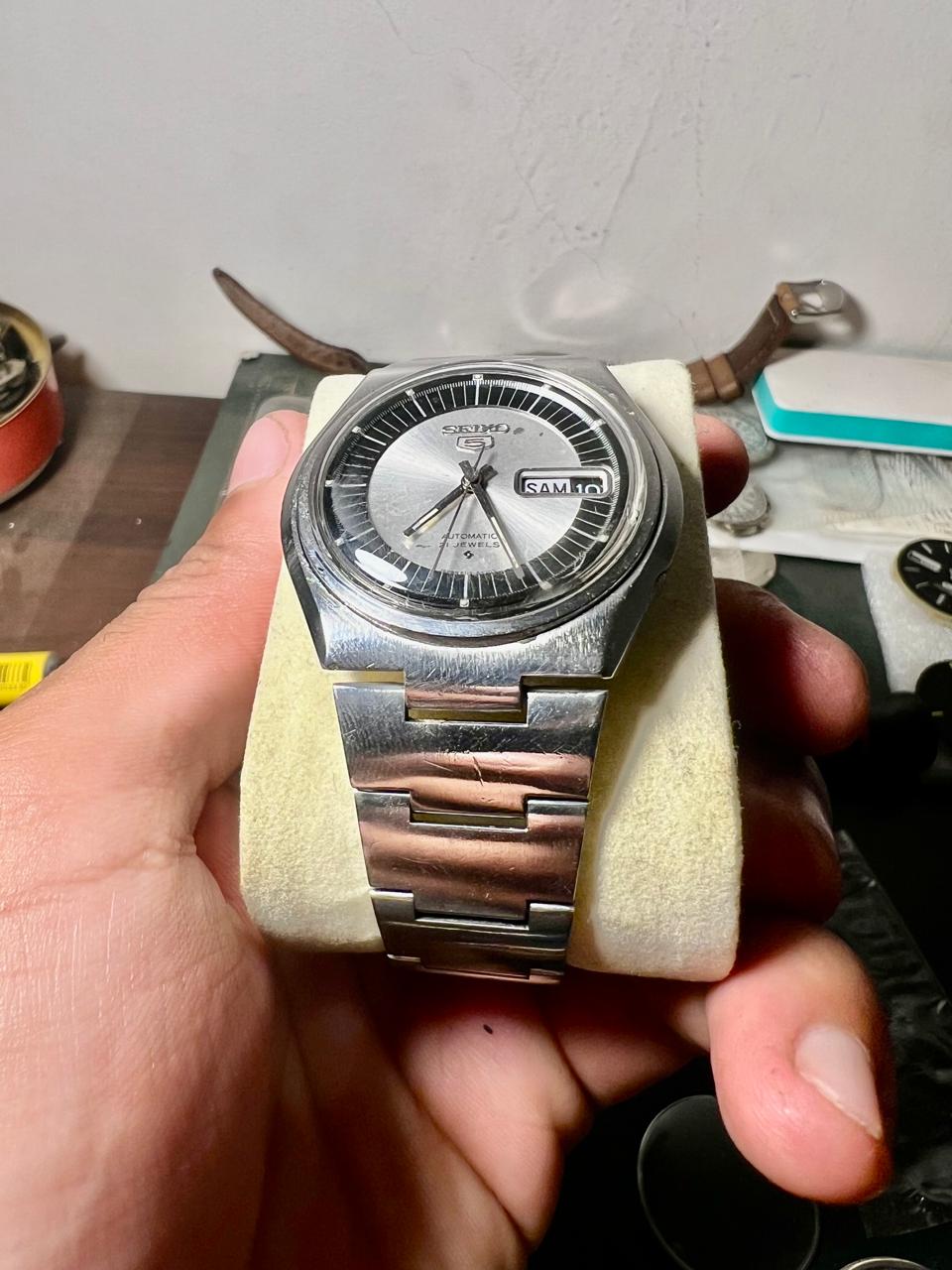 Vintage Seiko 5 Automatic Watch – 1970s 6119 Two-Tone Dial, 21 Jewels, Day-Date, Stainless Steel Men's Watch